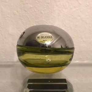 DKNY Be Delicious Eau De Parfum Spray